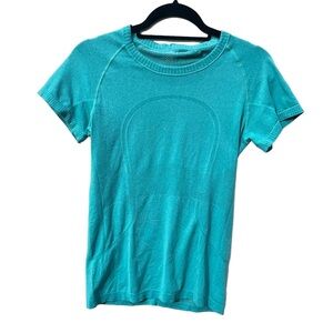Lululemon swiftly tech short sleeve turquoise blue size 8 top